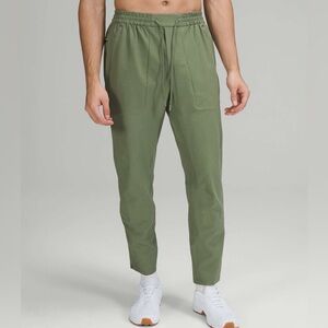 Lululemon License to Train PantS in Green Twill